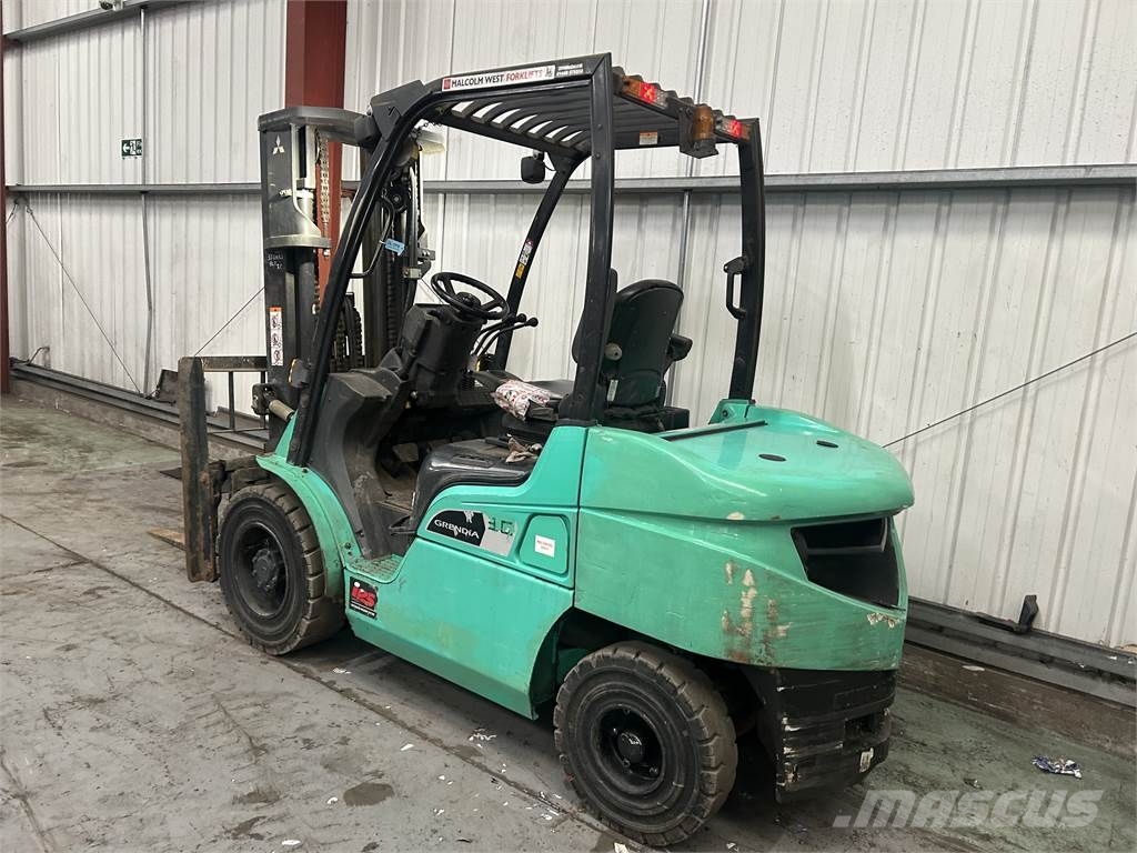 Mitsubishi FD30NT Diesel heftrucks