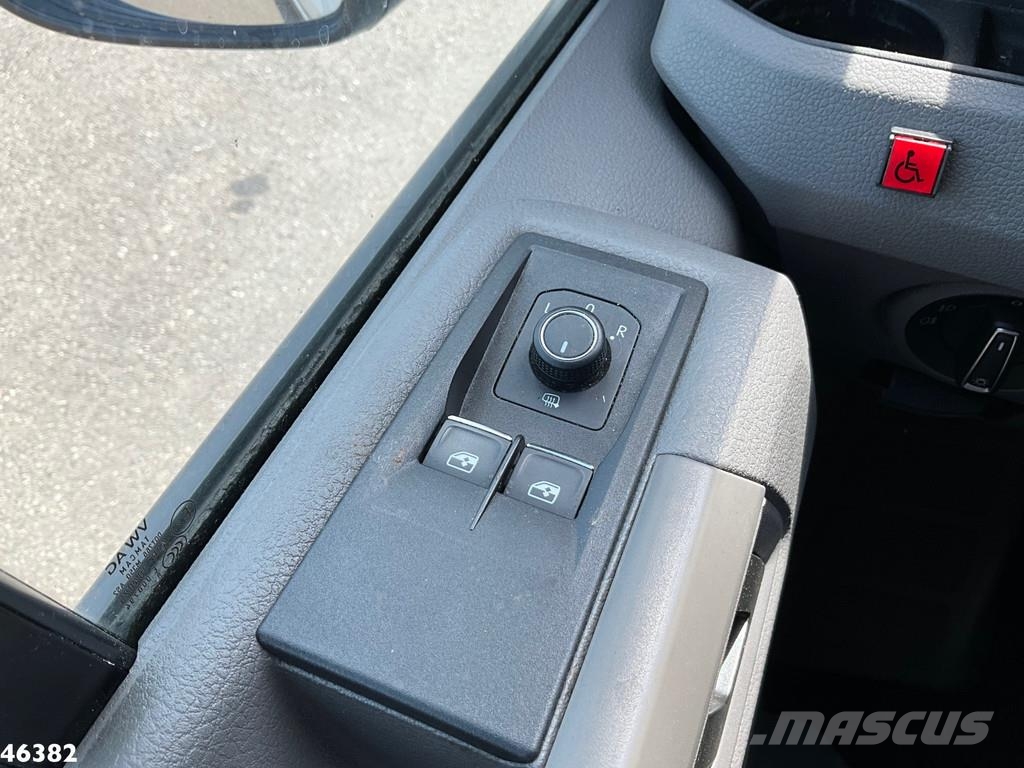 Volkswagen E-Crafter 100% Elektrisch 9 persoon + 2 rolstoelve Other