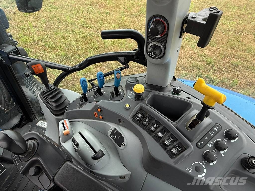 New Holland T 5.120 Auto Command Traktory