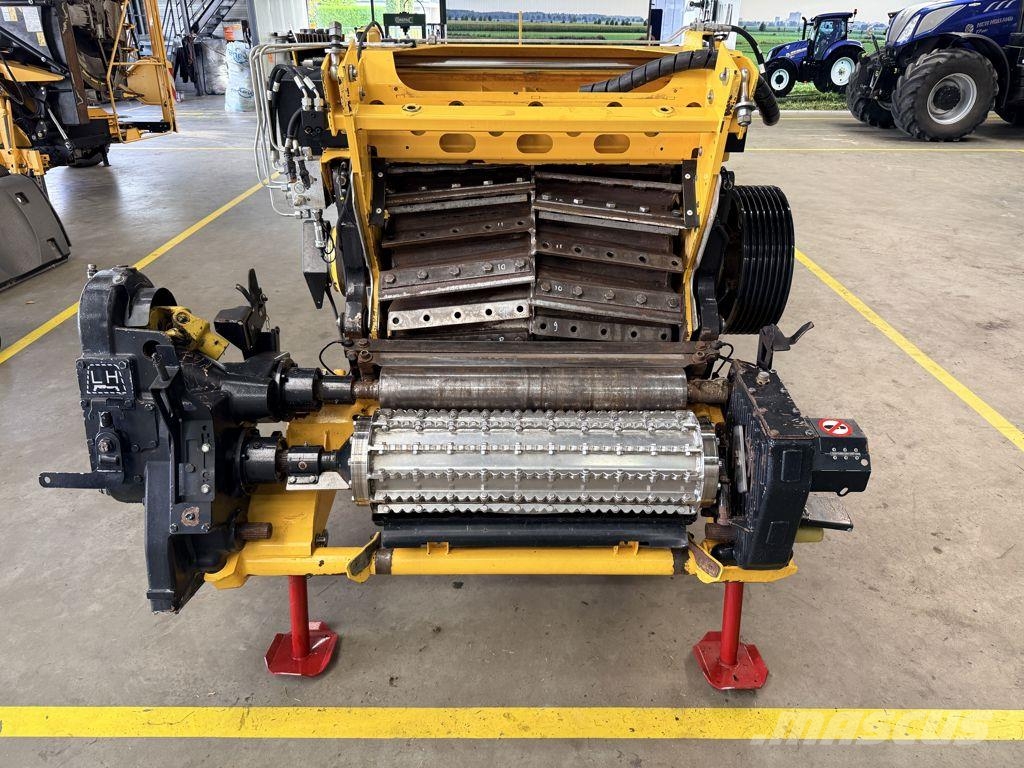 New Holland FR550 Forage Cruiser + Kemper N3003 自走式飼料採集機