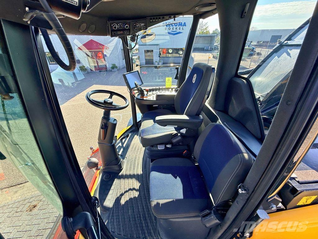 New Holland FR550 Forage Cruiser + Kemper N3003 自走式飼料採集機