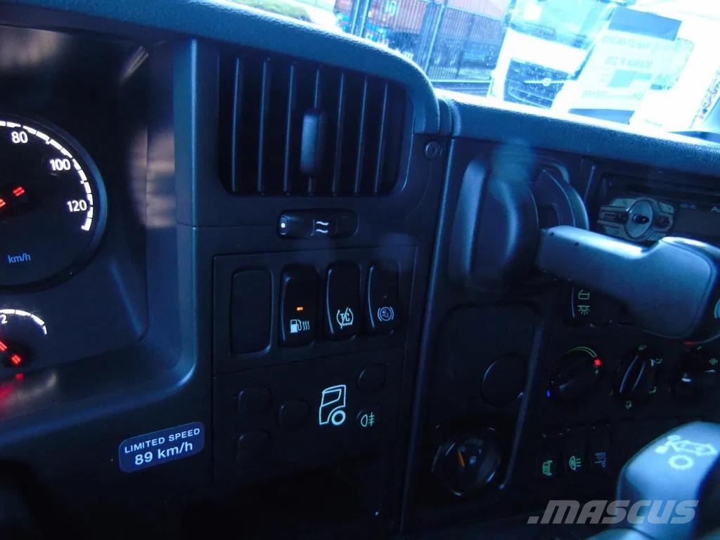 Scania P230 LOW KLM + CARRIER + LOADLIFT + Φορτηγά Ψυγεία