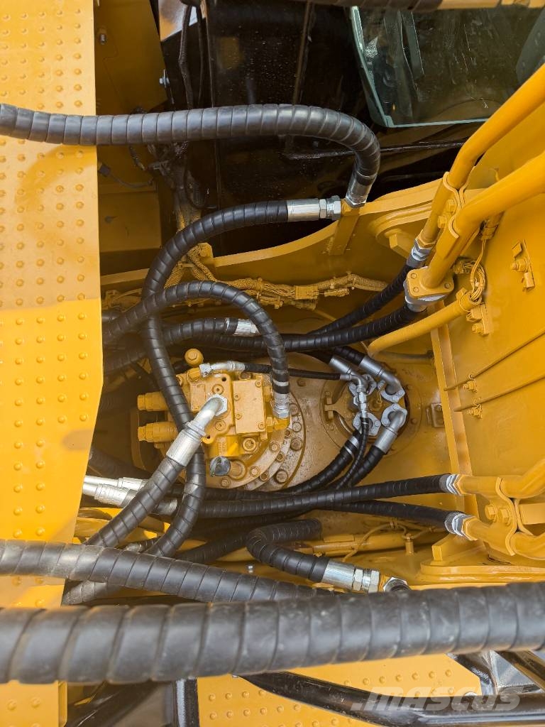 CAT 320 GC 3000 units excavators in stock Lánctalpas kotrók