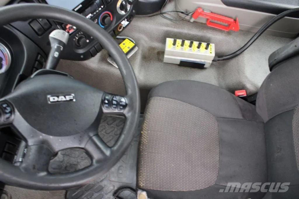 DAF CF 85.410 + HOOK ARM SYSTEM + EURO 5 Rol kiper kamioni sa kukom za podizanje tereta