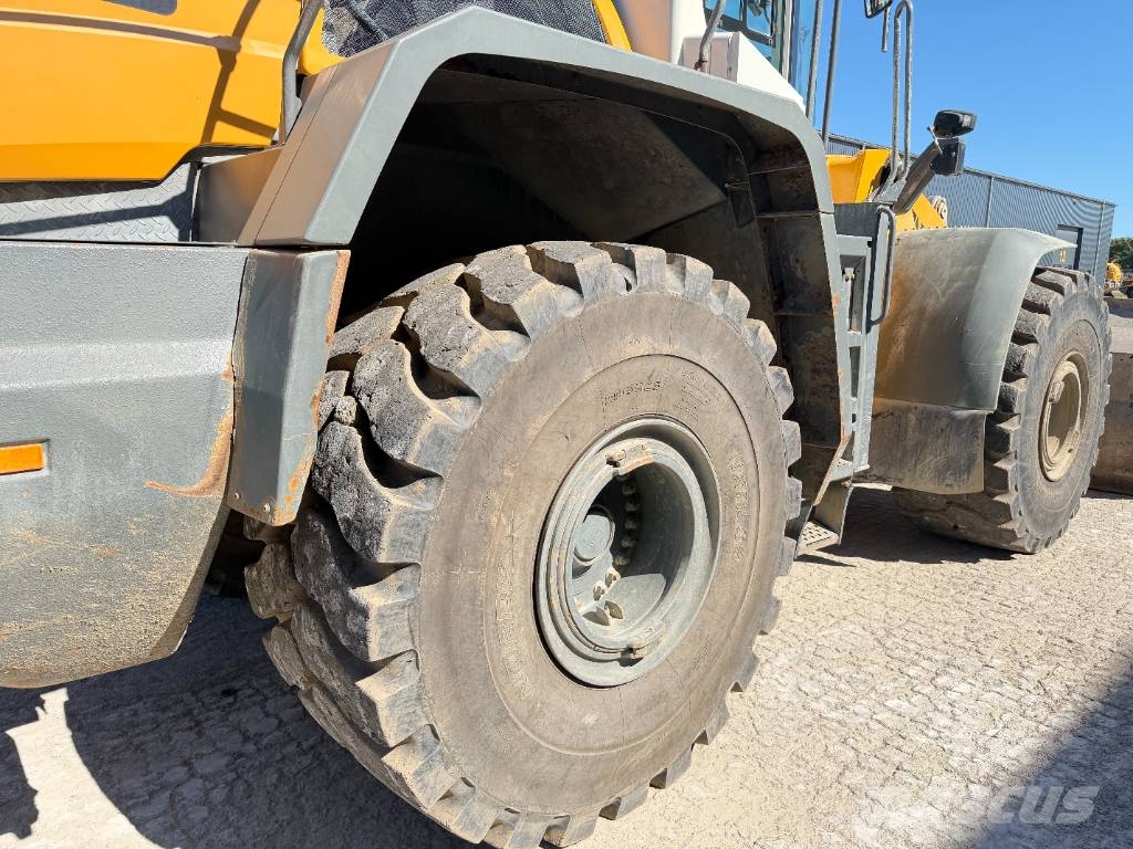 Liebherr L 586 Wheel loaders