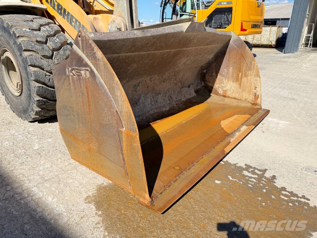 Liebherr L 586 Wheel loaders