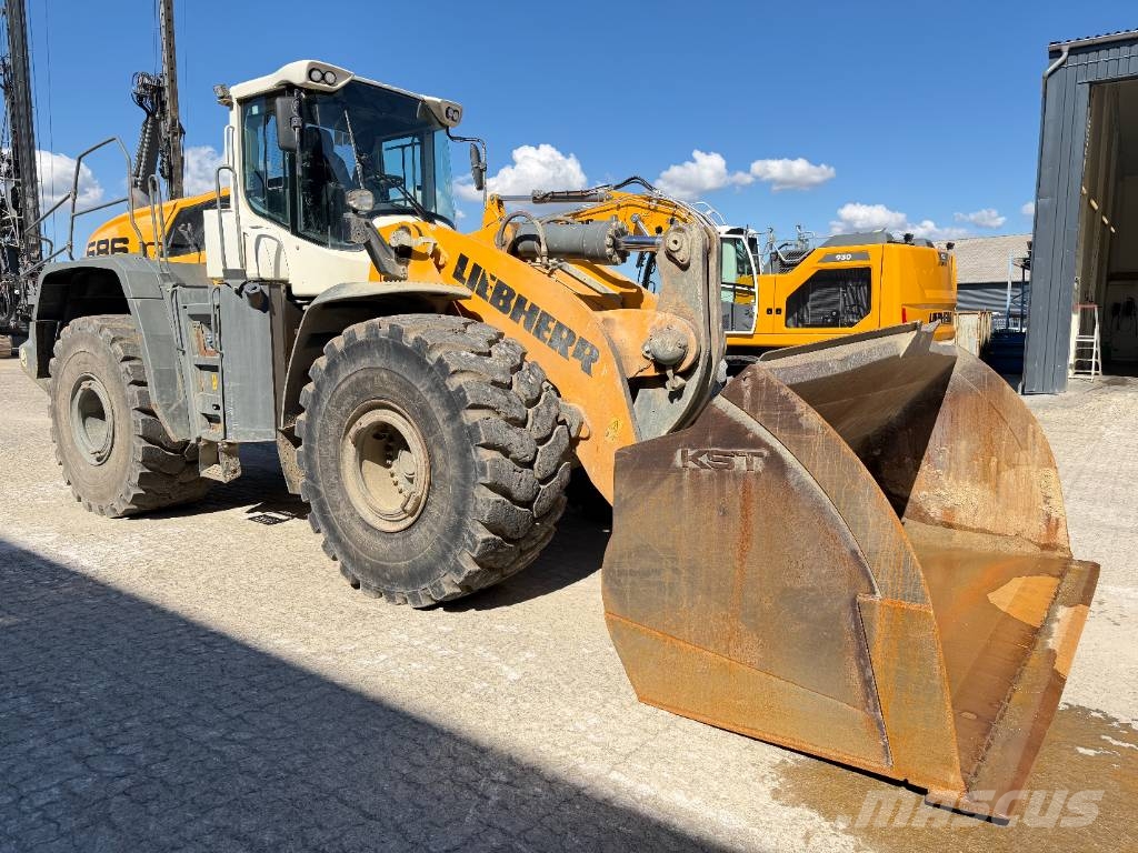Liebherr L 586 Wheel loaders