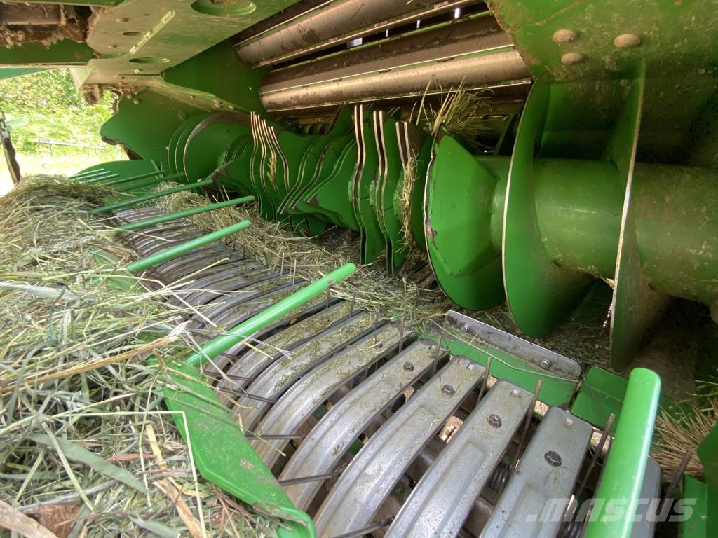 John Deere V 451 M MAXICUT 13 COUTEAUX Rotopresse
