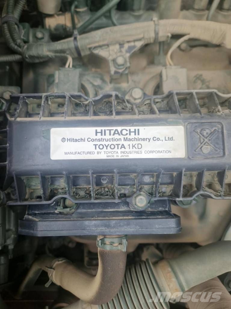 Hitachi ZX 135 USBL-7 Bandgrävare
