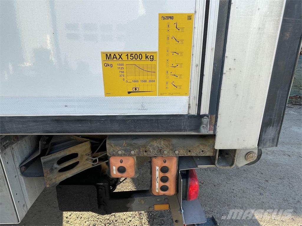 Mercedes-Benz Atego 4x2 Box body trucks