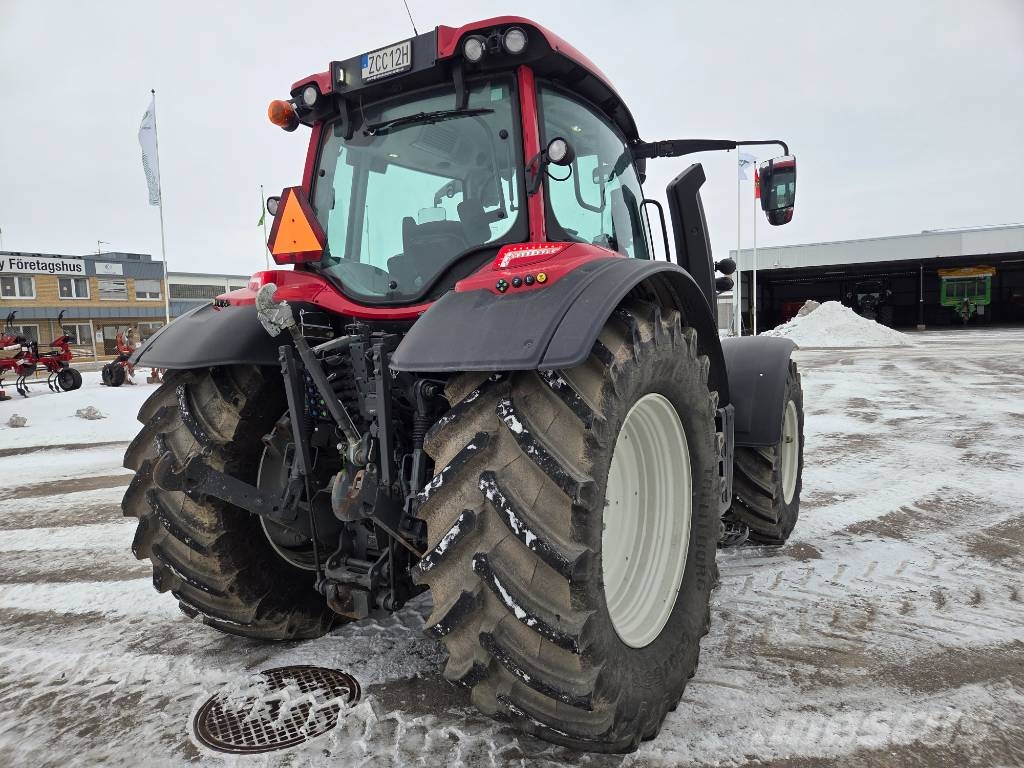 Valtra N155E VERSU Tractors