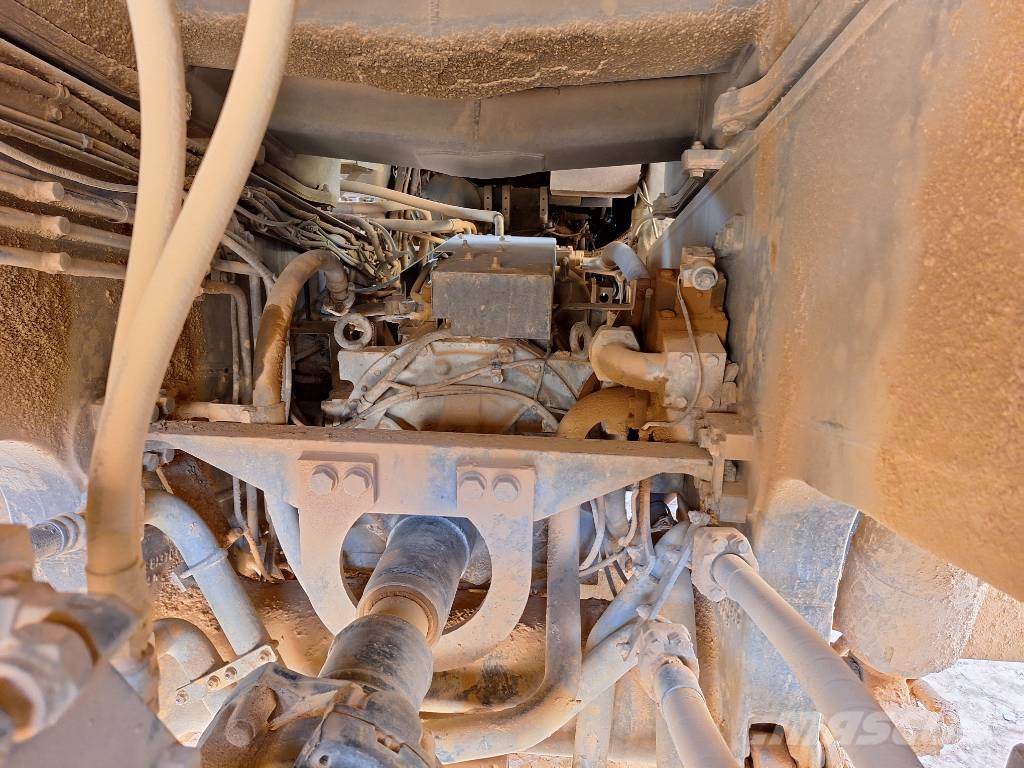 Komatsu HD 605-7E0 Camiones de volteo rigidos