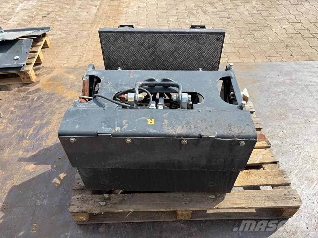 Bomag BF600P-2 incl. 2 x 75 cm extensions Strassenfertiger