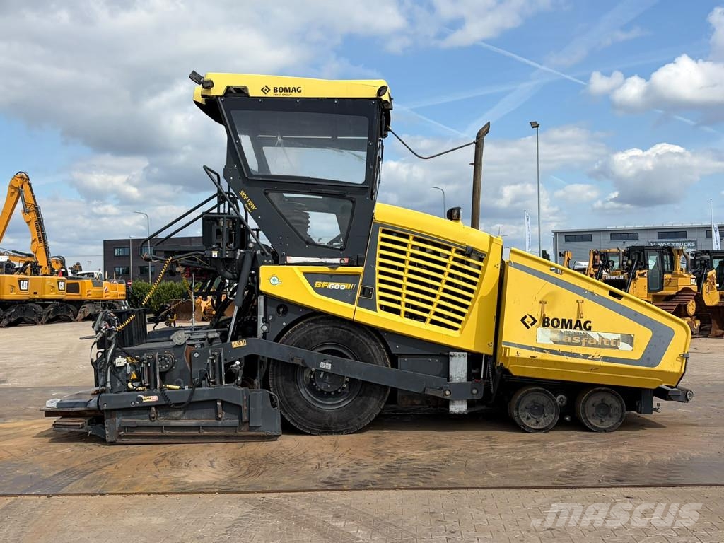 Bomag BF600P-2 incl. 2 x 75 cm extensions Strassenfertiger