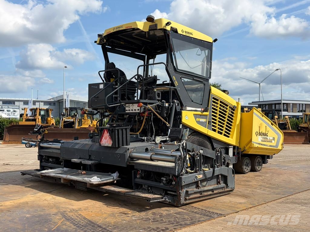 Bomag BF600P-2 incl. 2 x 75 cm extensions Strassenfertiger