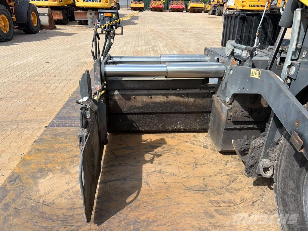 Bomag BF600P-2 incl. 2 x 75 cm extensions Strassenfertiger