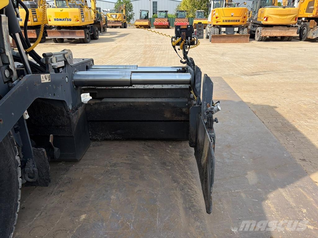 Bomag BF600P-2 incl. 2 x 75 cm extensions Strassenfertiger