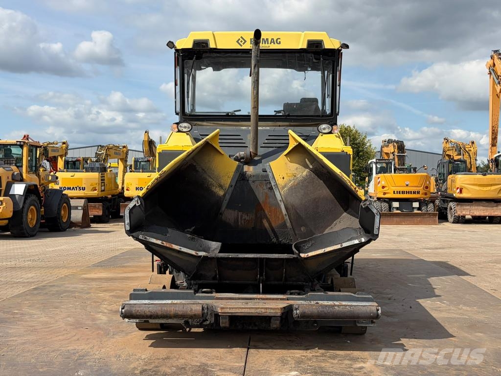 Bomag BF600P-2 incl. 2 x 75 cm extensions Strassenfertiger