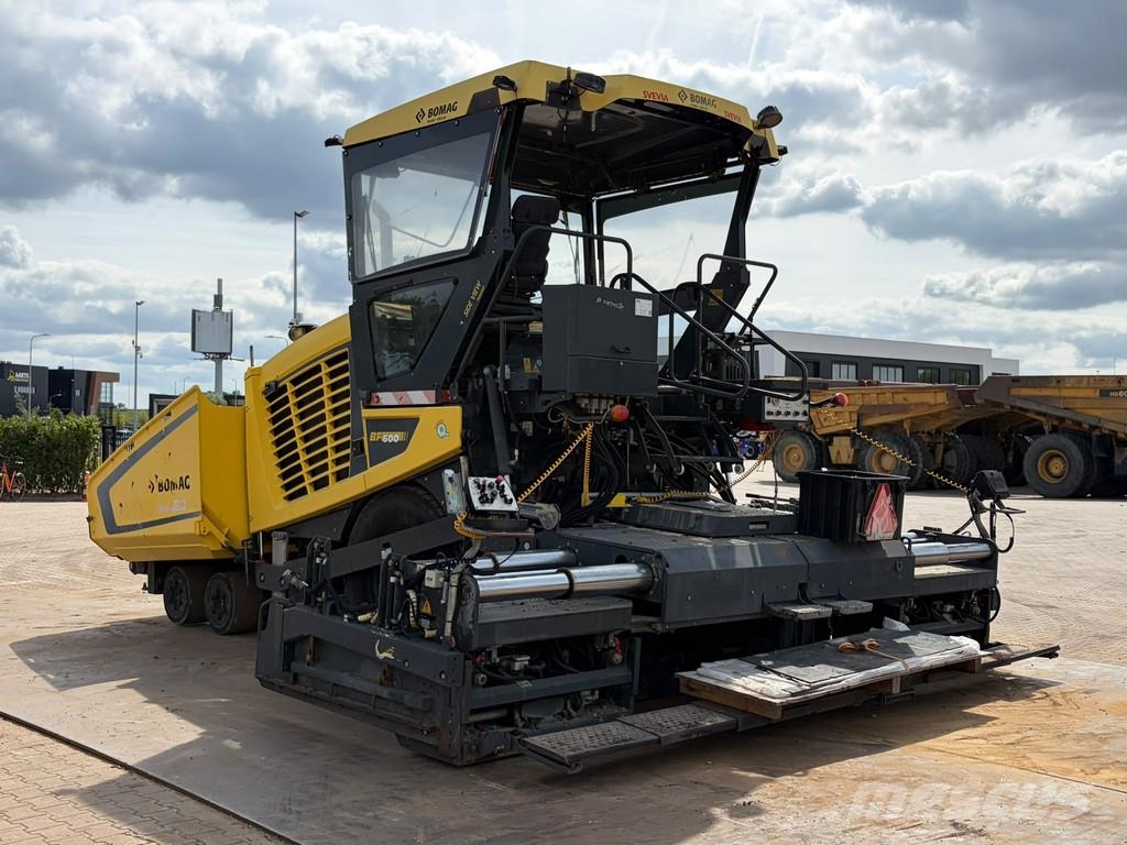 Bomag BF600P-2 incl. 2 x 75 cm extensions Strassenfertiger