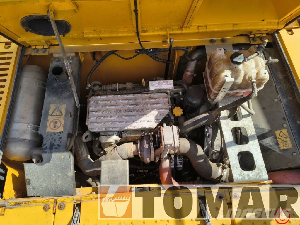 JCB 220 X LC 대형 굴삭기 29톤 이상