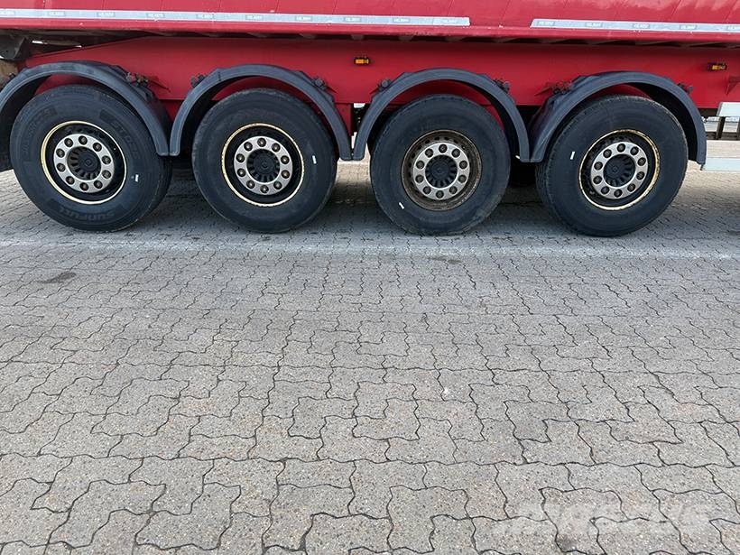 Kel-Berg Tipper / Kippauflieger 37 m3 Savivartės puspriekabės