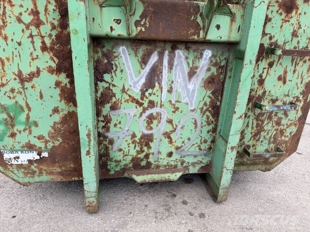 Kontajner na hákový naťahovač 31m3 VIN 792 Shipping containers