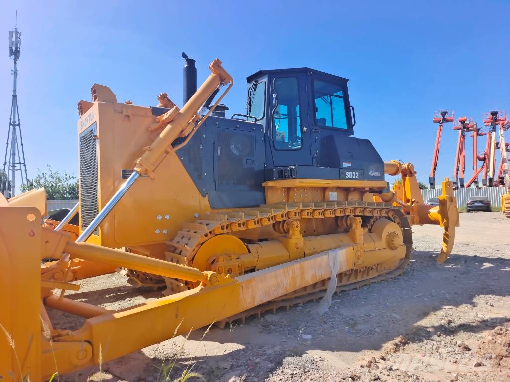 Shantui SD 32  Plenty of bulldozers for choose Dozere Beltegående