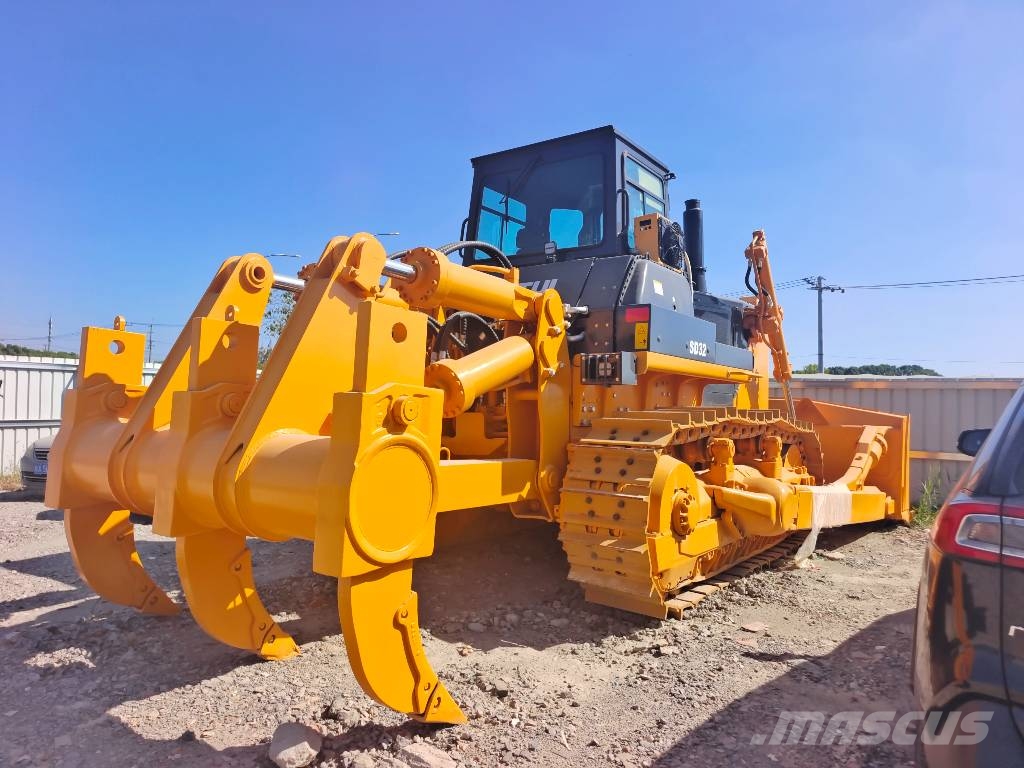 Shantui SD 32  Plenty of bulldozers for choose Dozere Beltegående
