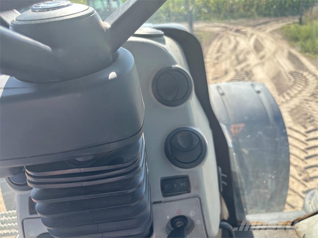 New Holland T8.360 معدات البناء - غير ذلك