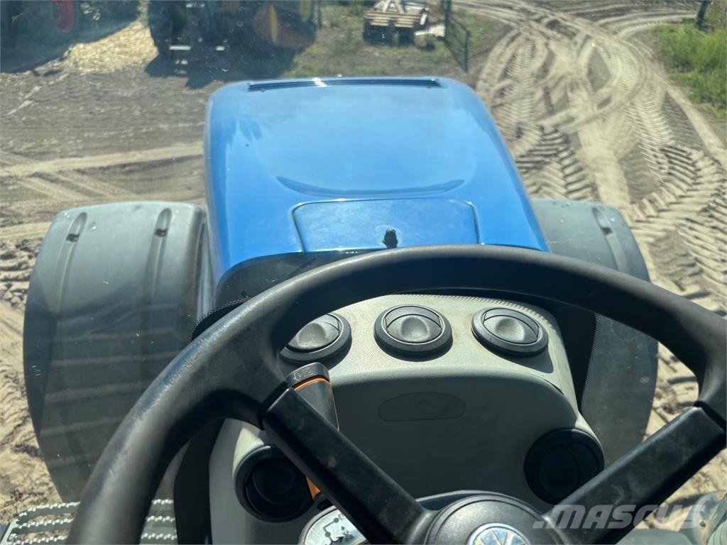 New Holland T8.360 معدات البناء - غير ذلك
