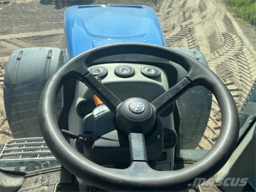New Holland T8.360 معدات البناء - غير ذلك