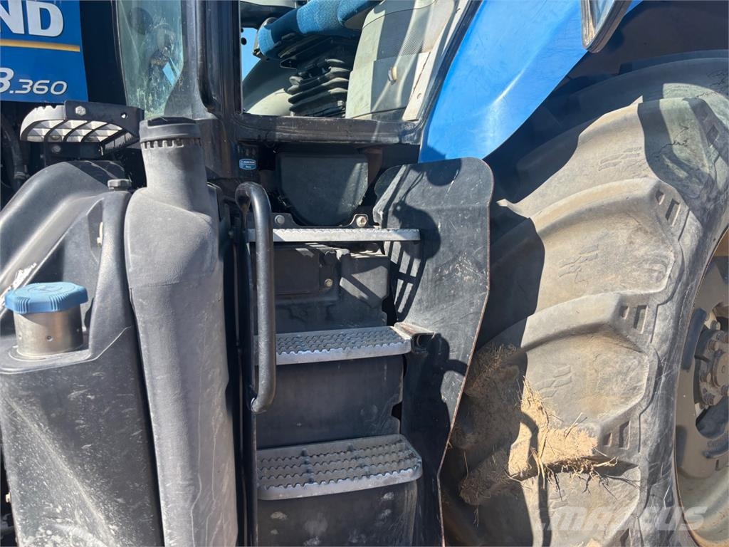 New Holland T8.360 معدات البناء - غير ذلك