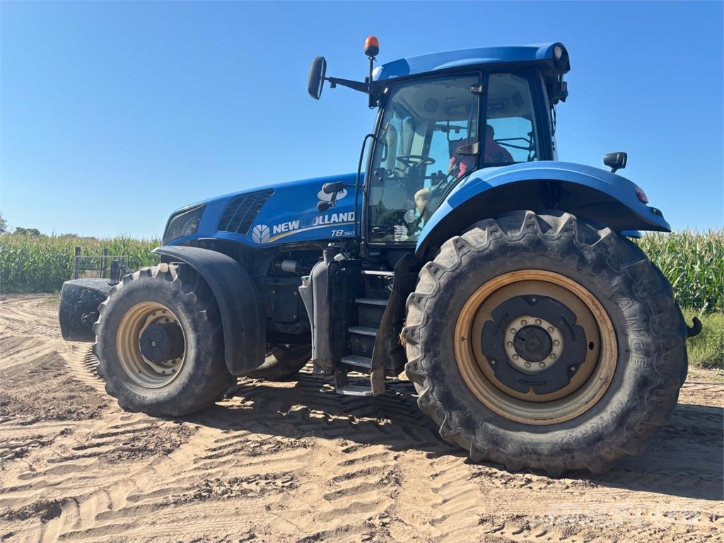New Holland T8.360 معدات البناء - غير ذلك