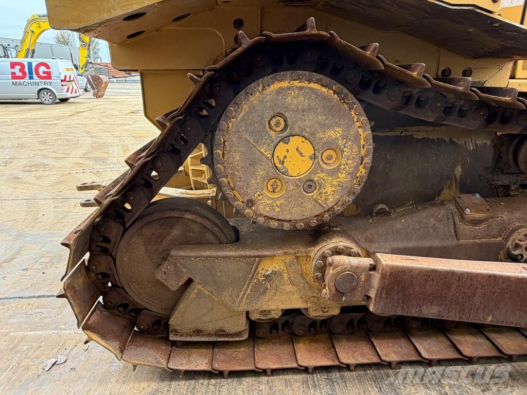 CAT D6R2 XL Buldooserid