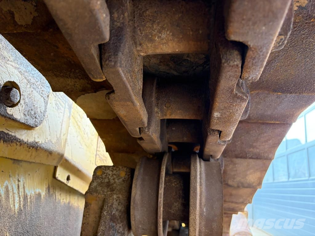 CAT D6R2 XL Buldooserid