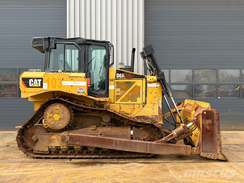 CAT D6R2 XL Buldooserid