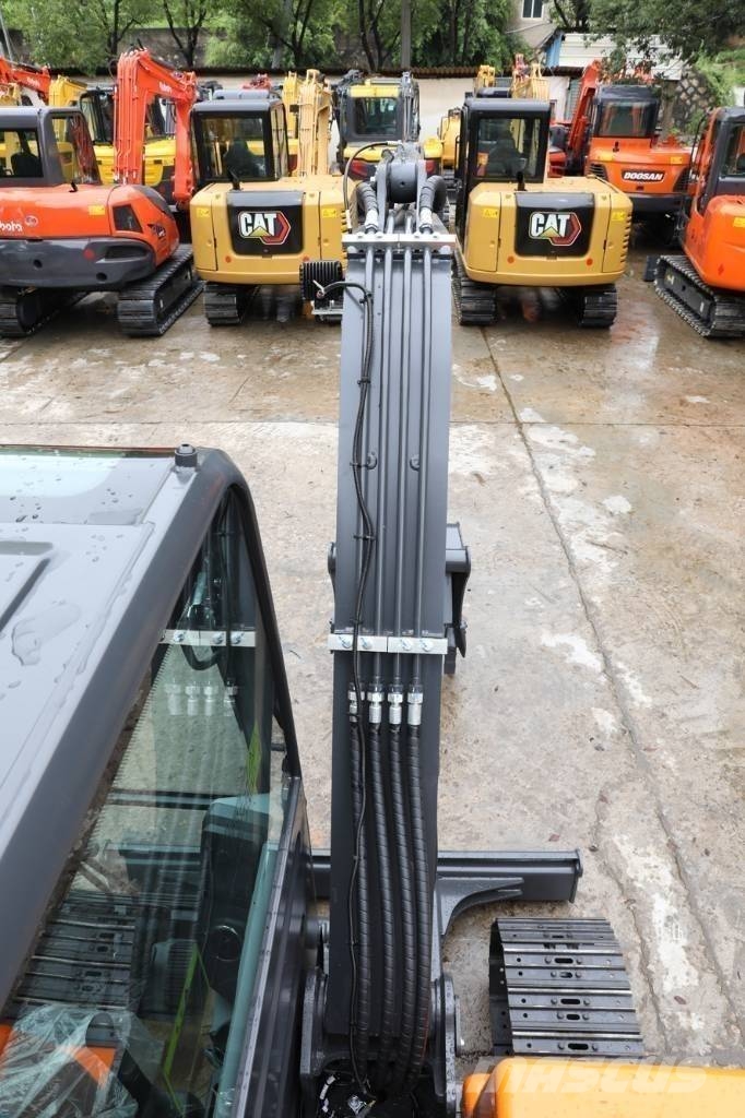 Develon DX 60 D 휠 굴삭기