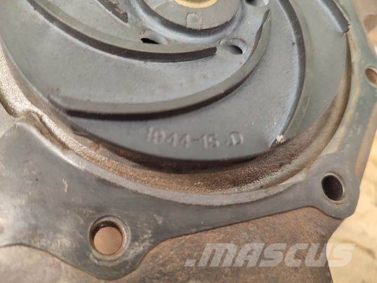 John Deere (RE505980) water pump Hydraulika