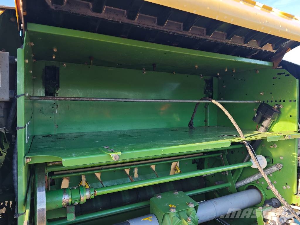 Krone Comprima V 180 XC Ruloonpressid