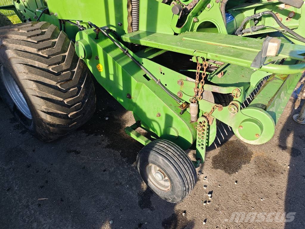 Krone Comprima V 180 XC Ruloonpressid
