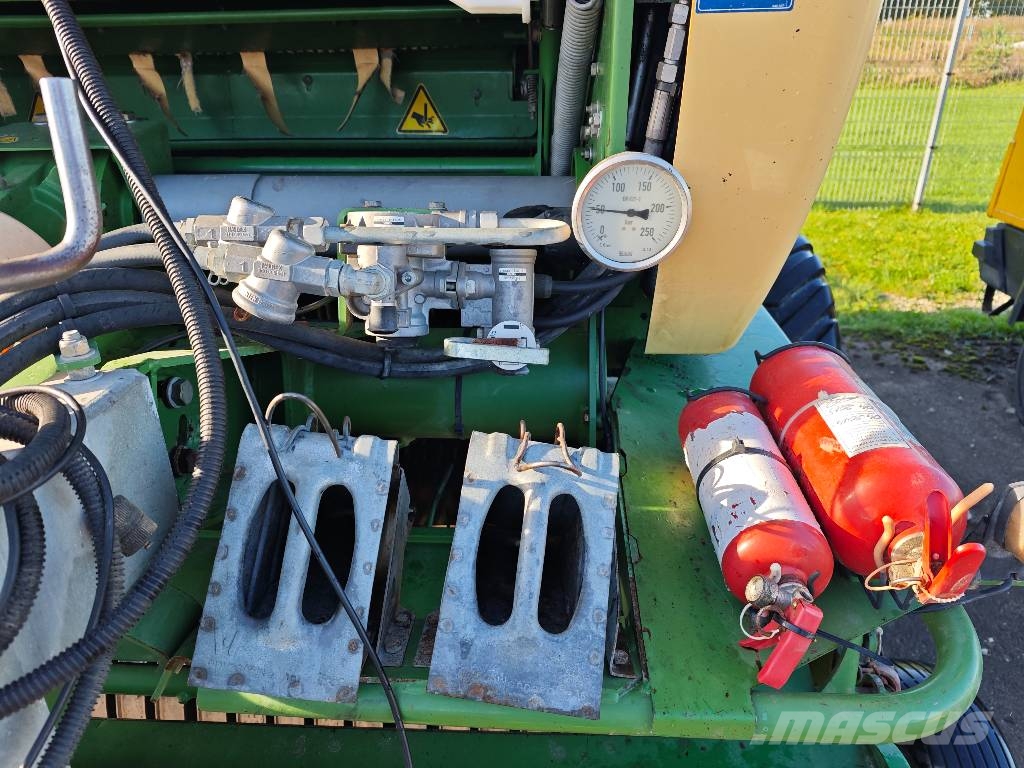 Krone Comprima V 180 XC Ruloonpressid
