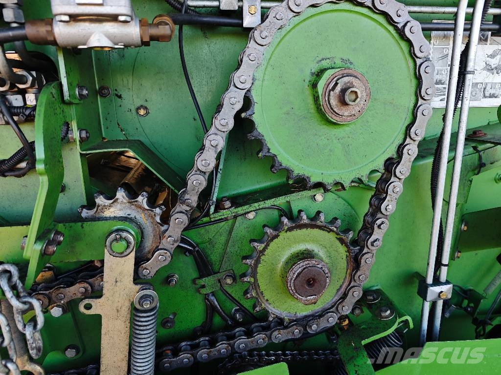 Krone Comprima V 180 XC Ruloonpressid