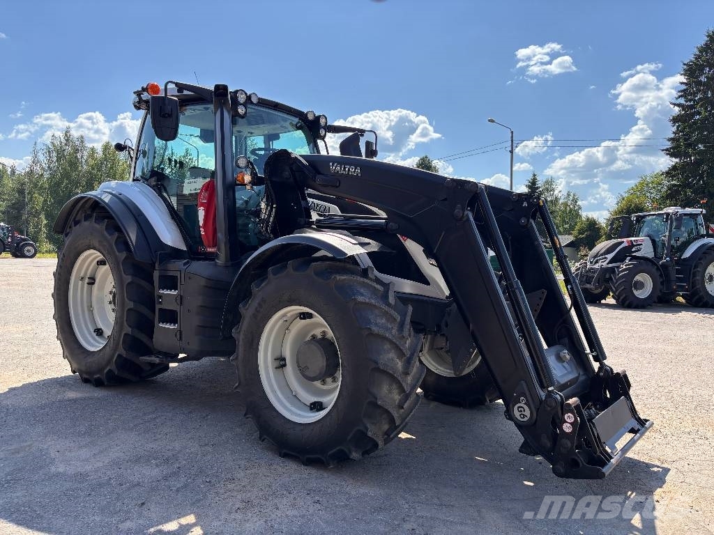 Valtra T 145 Active Трактора