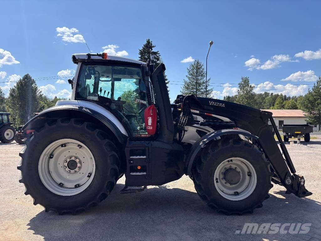 Valtra T 145 Active Трактора