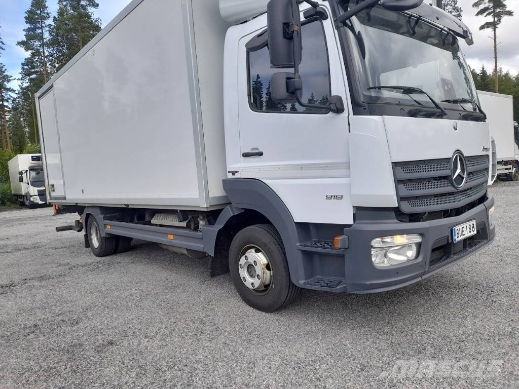 Mercedes-Benz Atego 918 溫控卡車