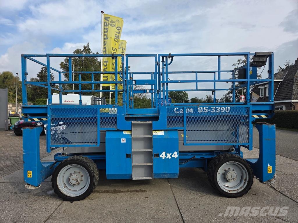 Genie GS-3390 4X4 werkhoogte 12.06m. diesel Schaarhoogwerkers