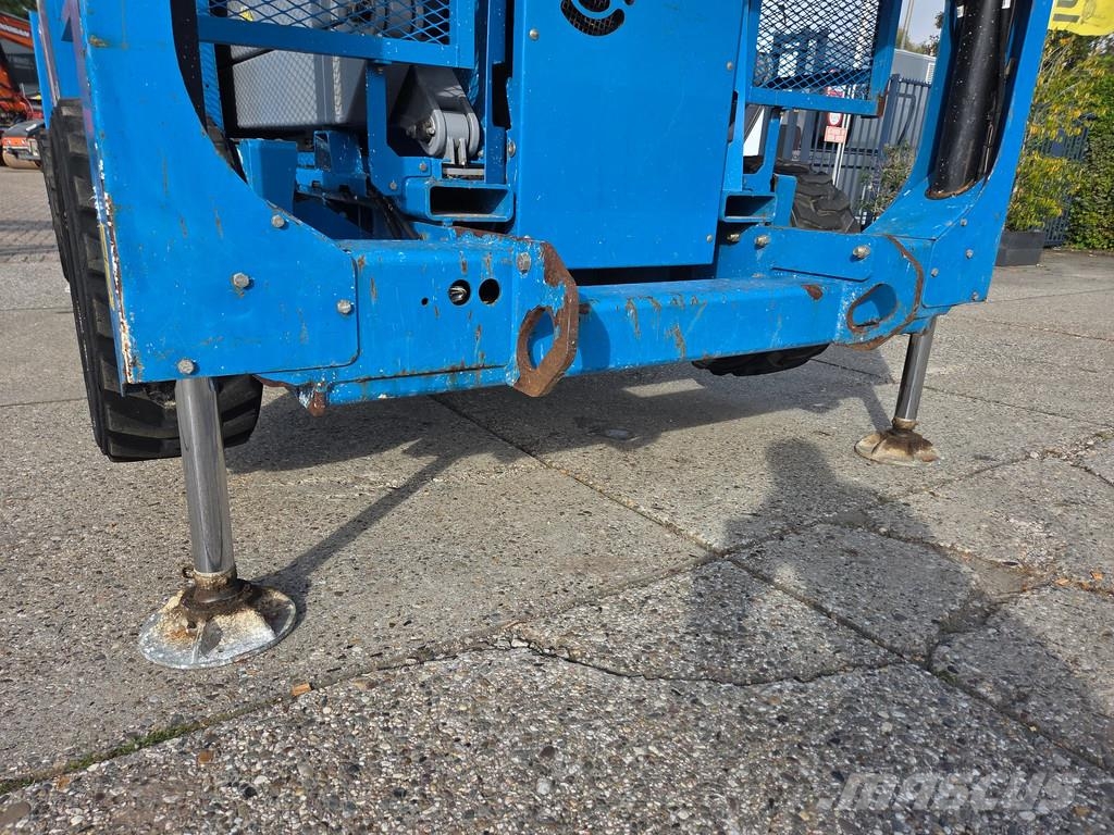 Genie GS-3390 4X4 werkhoogte 12.06m. diesel Schaarhoogwerkers