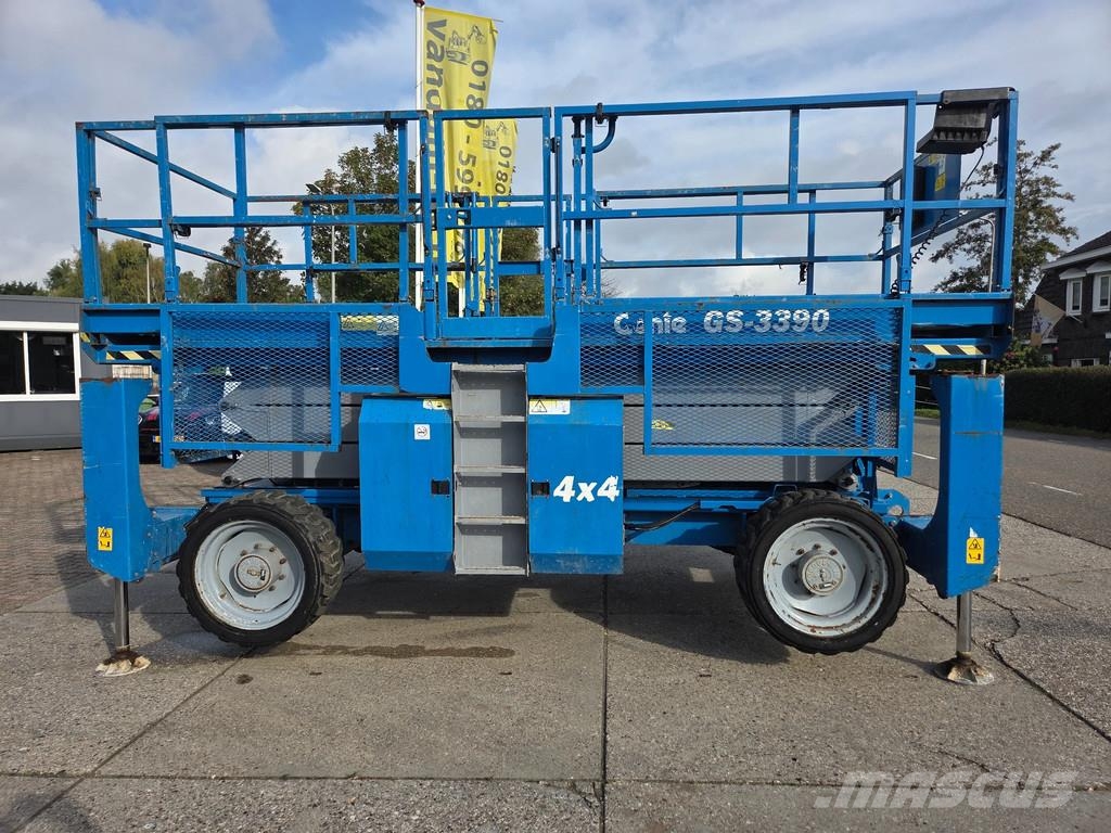 Genie GS-3390 4X4 werkhoogte 12.06m. diesel Schaarhoogwerkers
