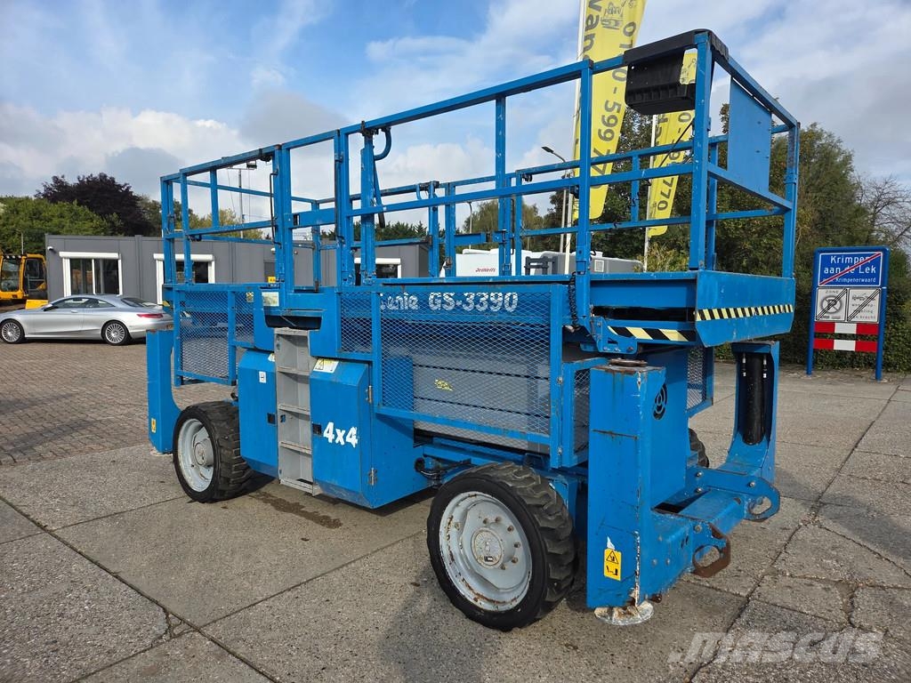 Genie GS-3390 4X4 werkhoogte 12.06m. diesel Schaarhoogwerkers