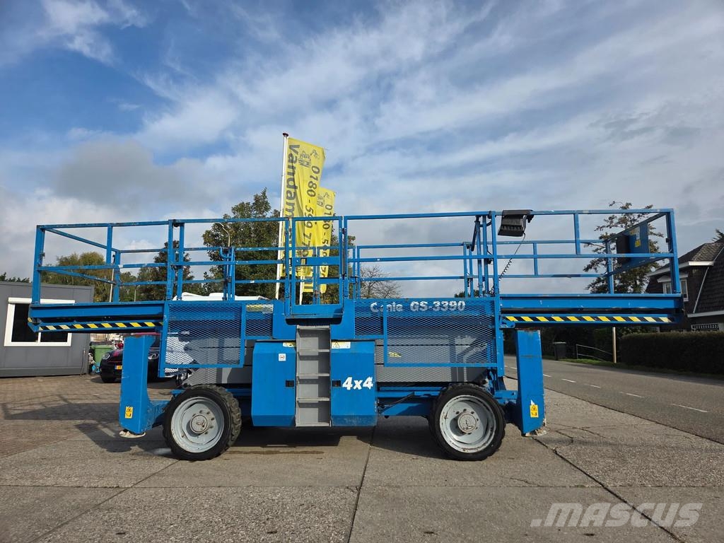 Genie GS-3390 4X4 werkhoogte 12.06m. diesel Schaarhoogwerkers